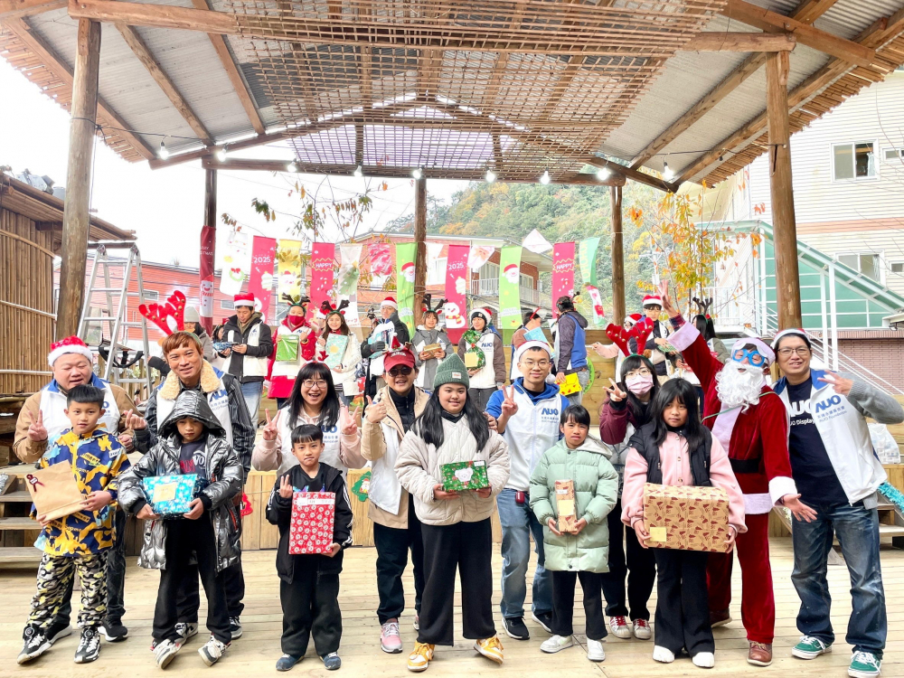 友達永續基金會號召「圓夢計畫」行動連續23年，由同仁凝聚內部愛心與資源送往偏鄉，累積為逾萬名兒童圓夢，實踐友達共創共好的永續精神。