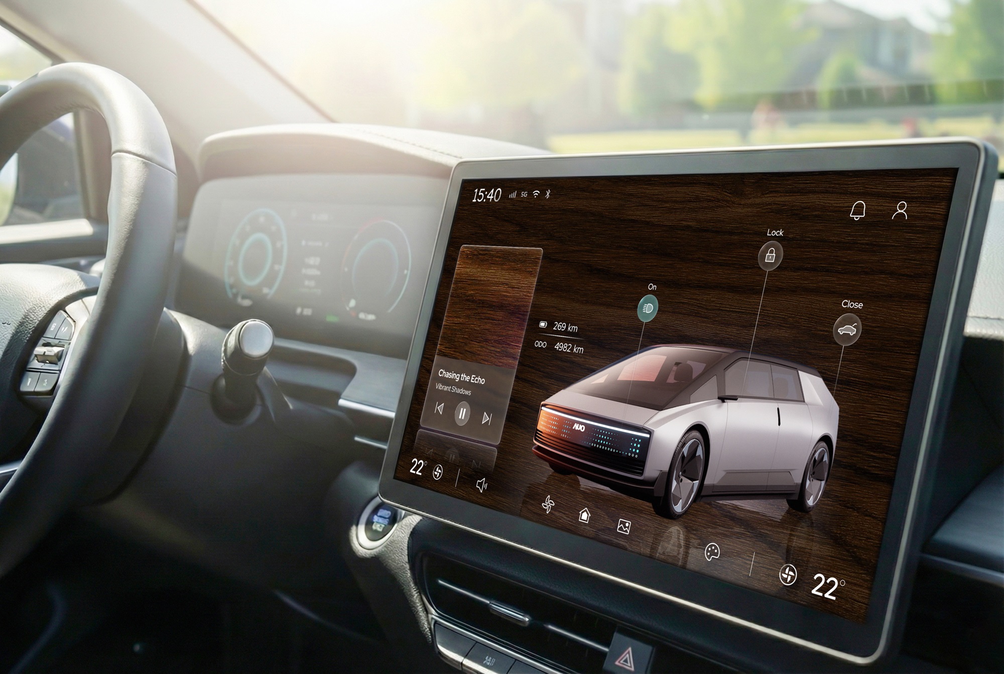 AUO has been named in Clarivate&rsquo;s Top 100 Global Innovators for the fifth consecutive year, driven by its forward looking R&D and patent strategies across Display, Mobility Solutions, and Vertical Solutions. The image shows AUO&rsquo;s advanced display technologies applied to the smart cockpit.